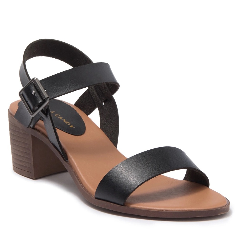 Ninah Block Heel Sandal In Black